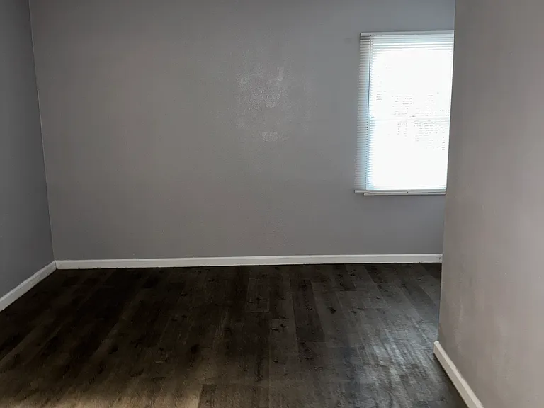 9614 S 8th Ave — Photo 35