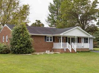 245 Stanley Ave, Shenandoah, VA 22849