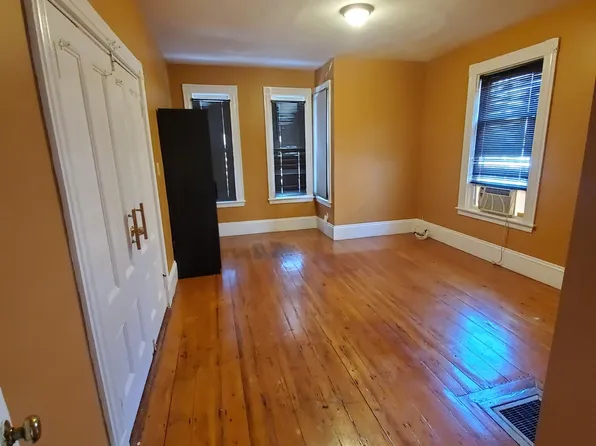 74 Stanton St APT 1, Dorchester Center, MA 02124