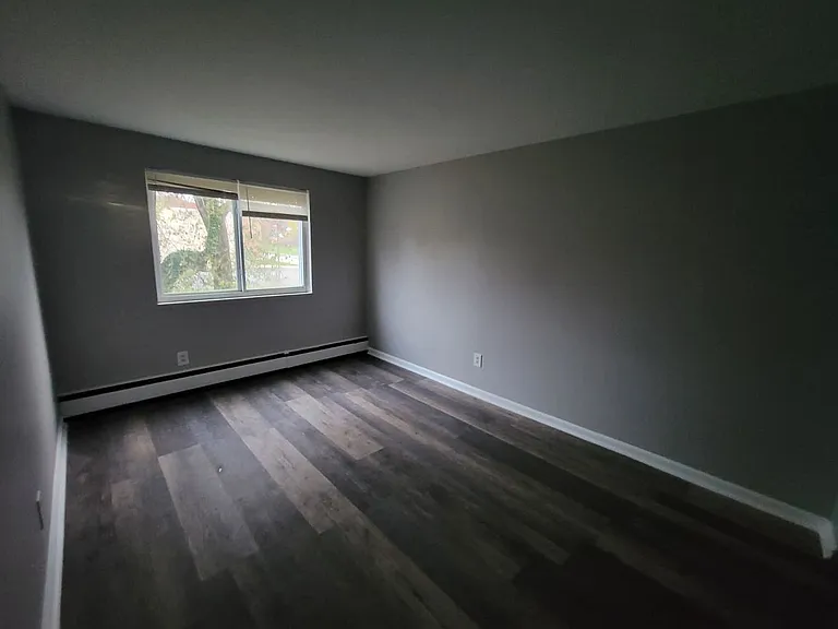 13420 Euclid Ave — Photo 78