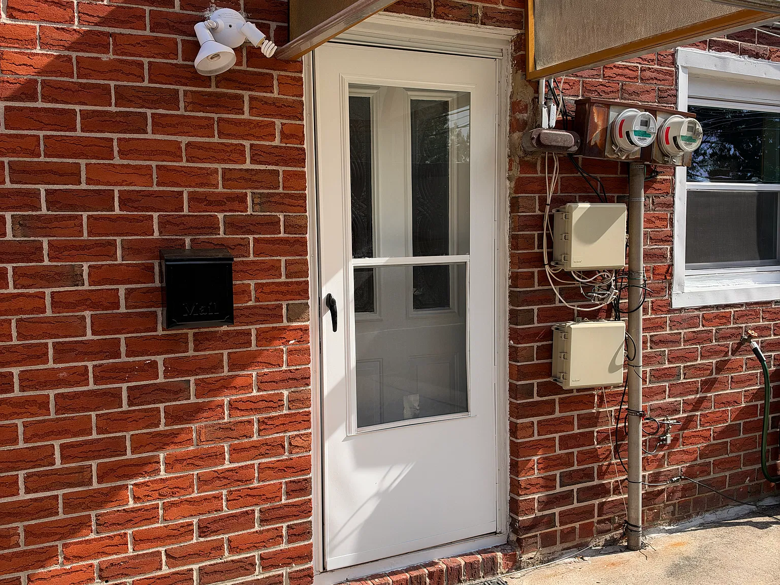 2 bed, $2,400 — Photo 1