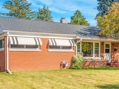 819 S Fulton Ave, Waukegan, IL, 60085