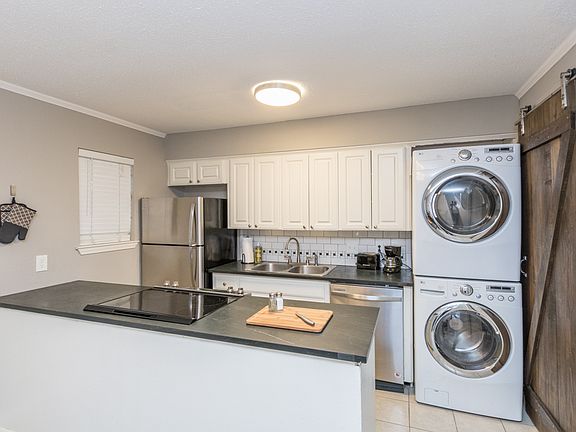 2nd image of 517 Chickadee Dr #D