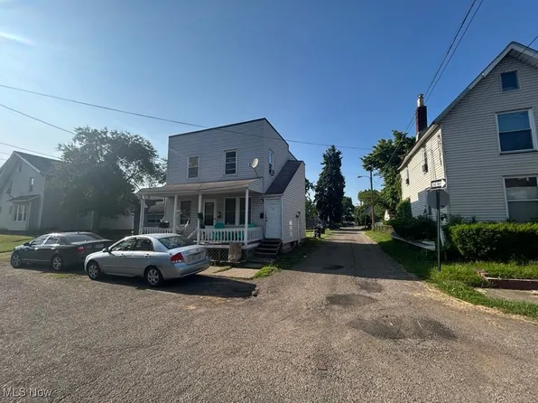1923 12th St SW, Canton, OH 44706