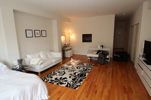 Rented by Bien Realty Ltd | media 2