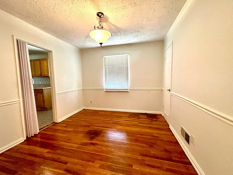 533 Inwood Dr — Photo 10