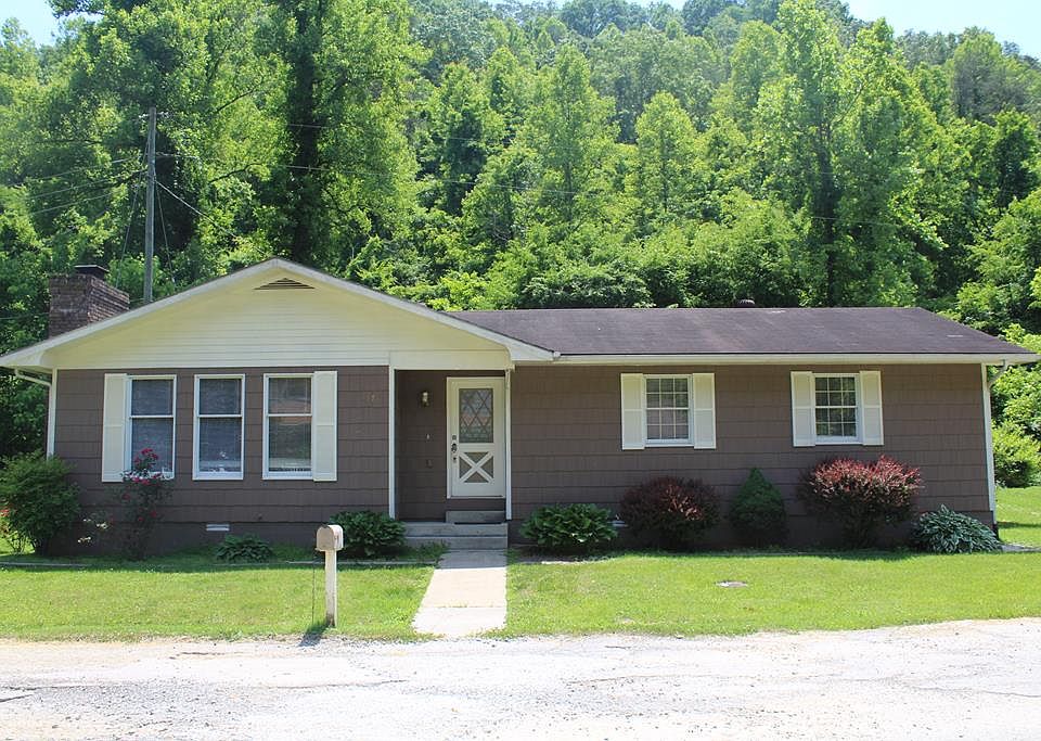 1st image of 257 Creekside Dr