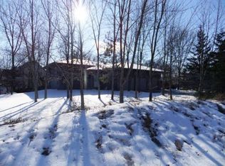 17440 Juneberry Ct, Lakeville, MN 55044