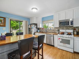 177 Locust Ln, Basking Ridge, NJ 07920