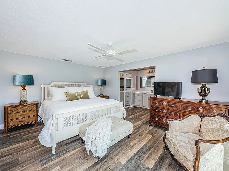 1750 74th Cir NE — Photo 15