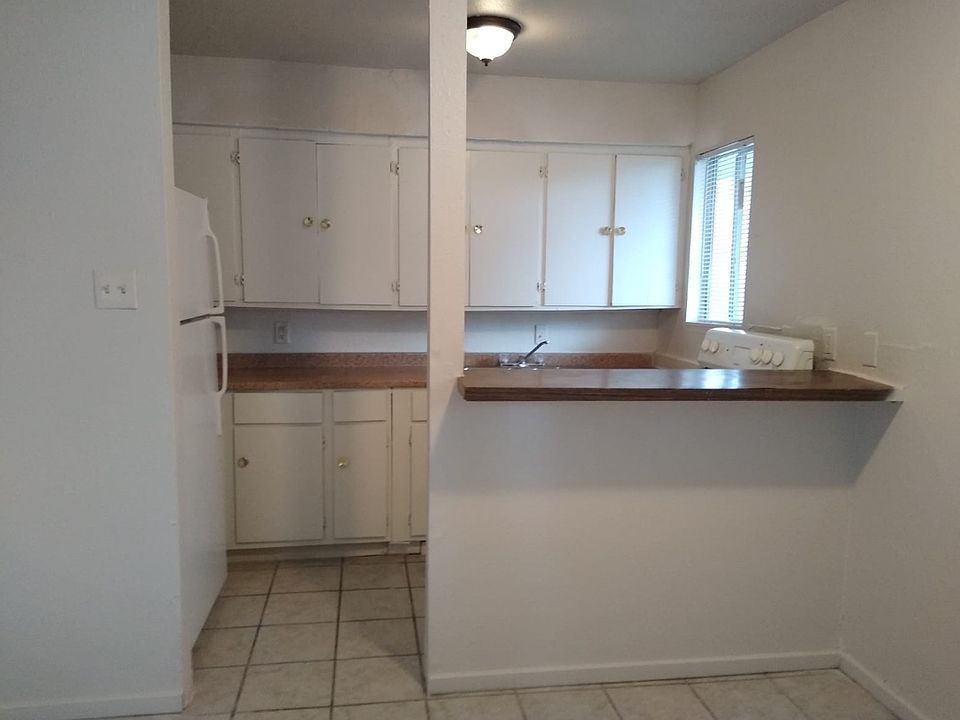 1st image of 8016 Meadowbrook Dr APT 18