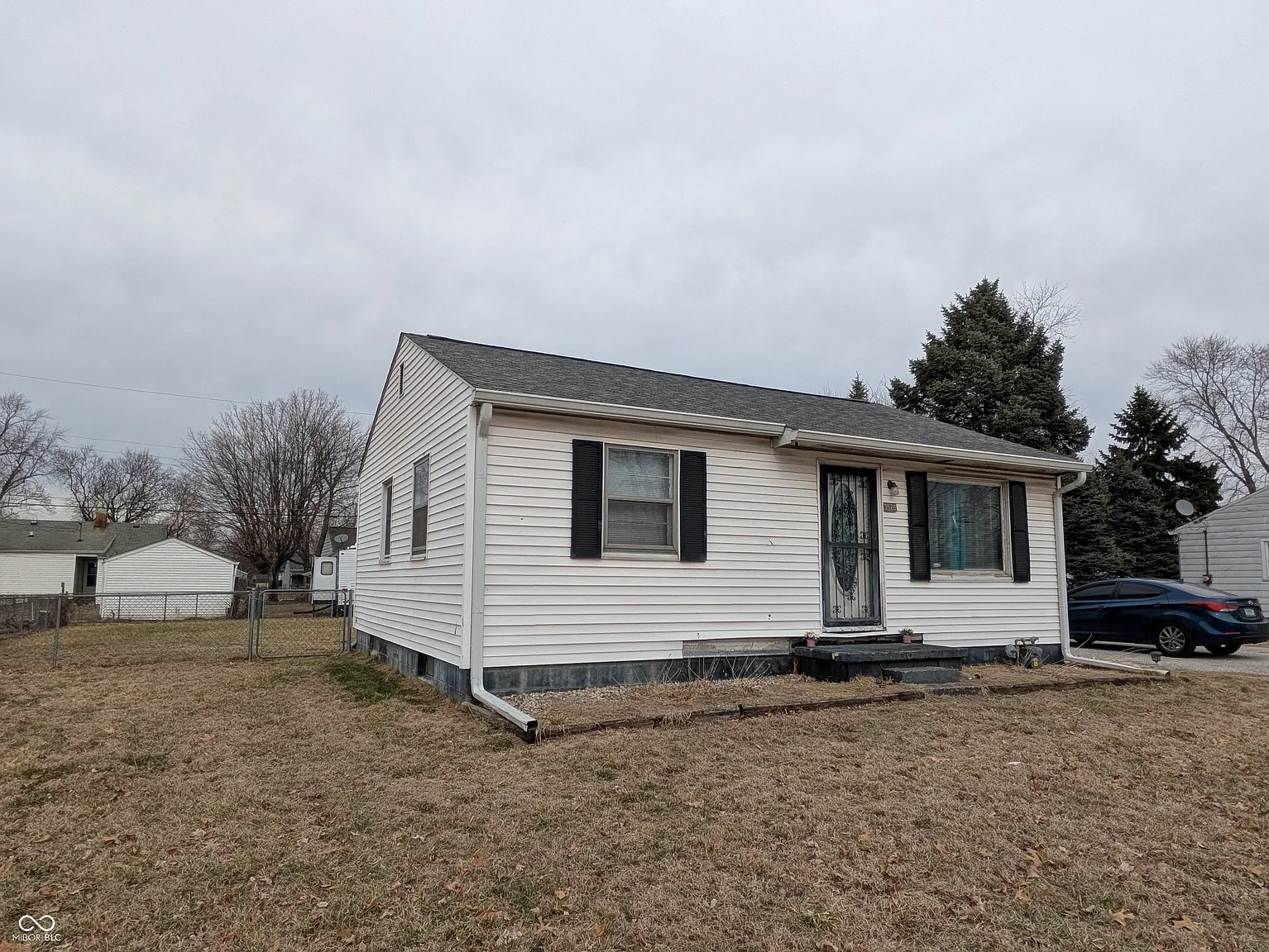 3528 Lambert St photo 1
