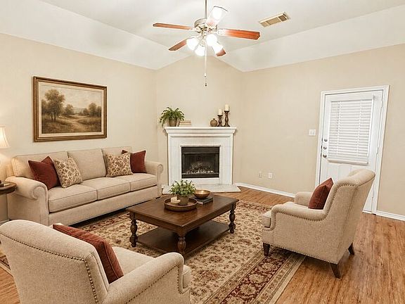 3rd image of 4009 Hidden Meadow Ct