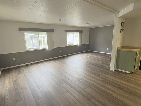 4th image of 10928 Federal Dr