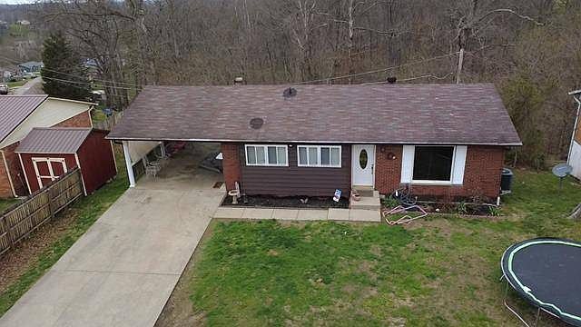 2nd image of 2027 Booth Quillen Rd