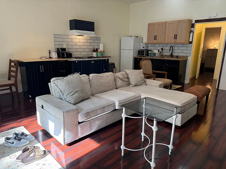 1100 Kellogg St #C — Photo 6