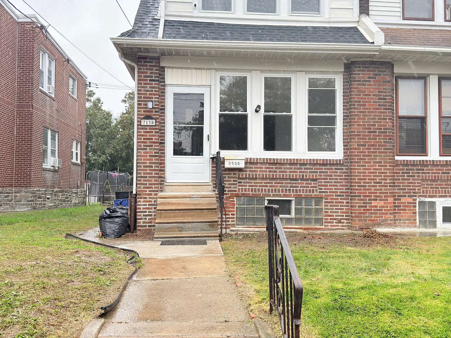 3 bed, 1.5 bath, 1440 sqft, $2,000 — Photo 4