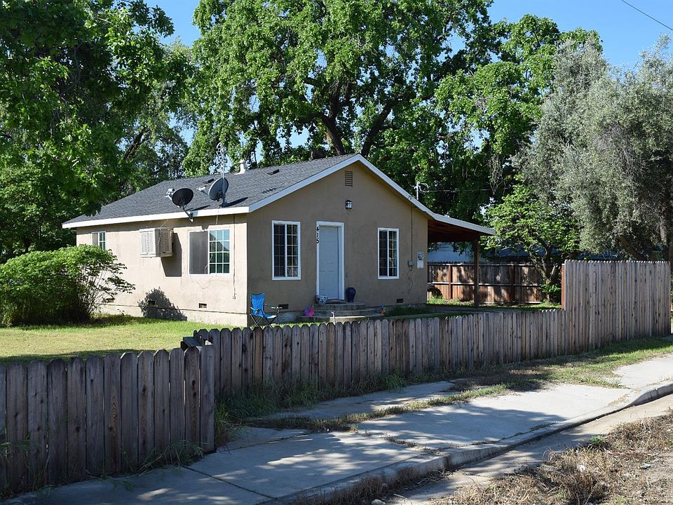 1st image of 415 G St