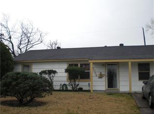 5034 Willow Glen Dr, Houston, TX 77033