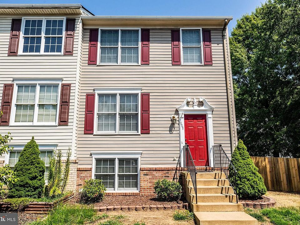 1st image of 111 Ben Neuis Pl