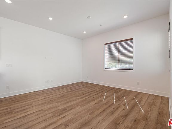 5th image of 26668 Afton Ln
