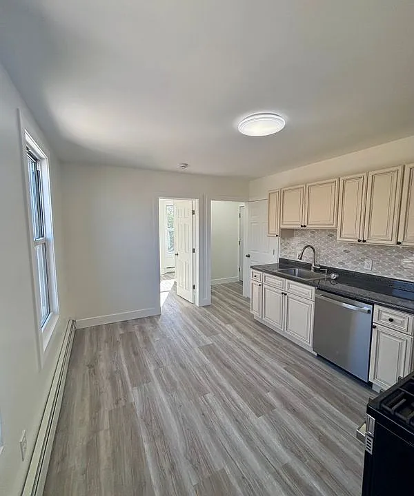 7 Franklin Ave #5