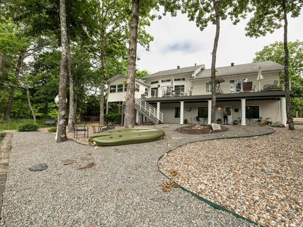 3 Levantino Ln, Hot Springs Village, AR 71909
