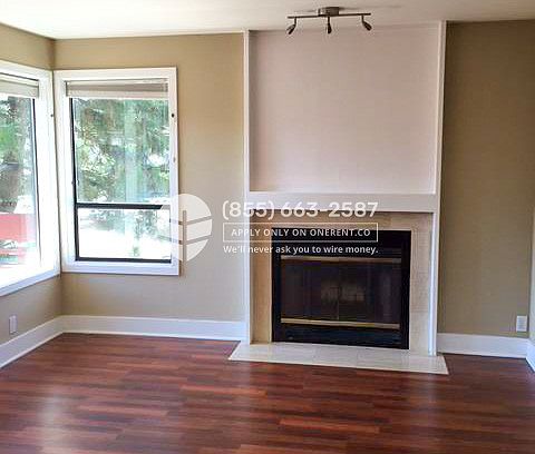 3rd image of 12300 33rd Ave NE APT 301