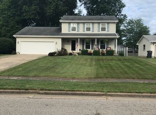 133 Maple Leaf Dr, Youngstown, OH