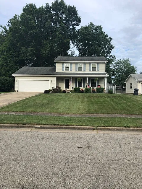 133 Maple Leaf Dr photo 1