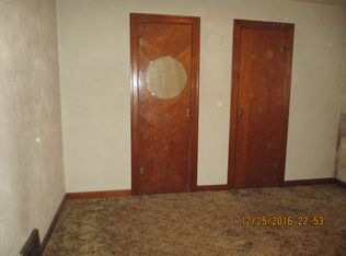 19016 Finney Rd, Girard, IL 62640