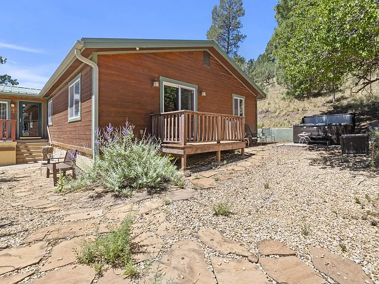 307 Heath Dr — Photo 7