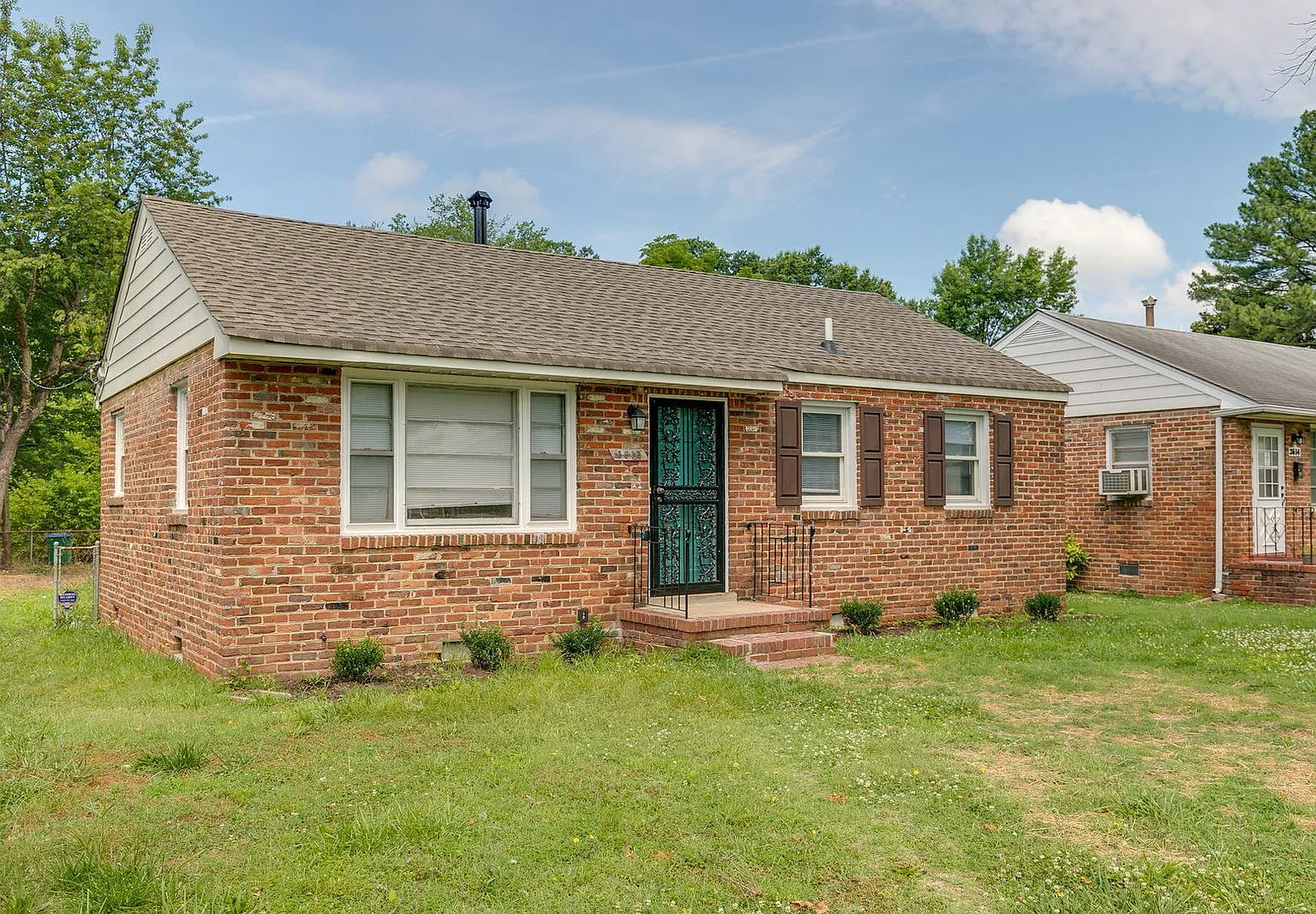 3 bed, 1.0 bath, 875 sqft, $1,695 — Photo 4