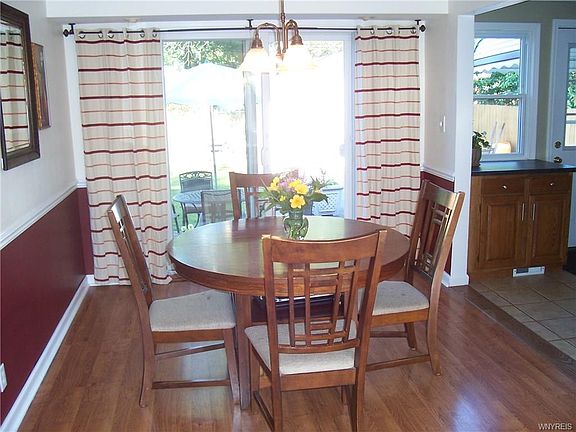 3rd image of 360 Bernhardt Dr