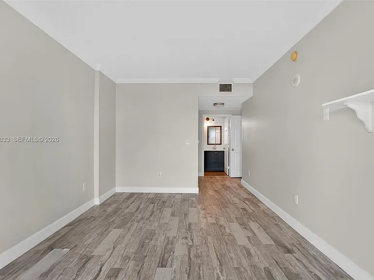 50 Menores Ave #704 — Photo 15