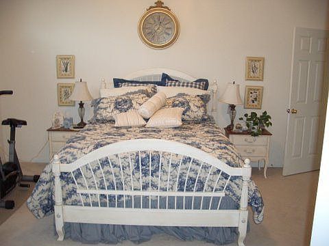 Large master bedroom