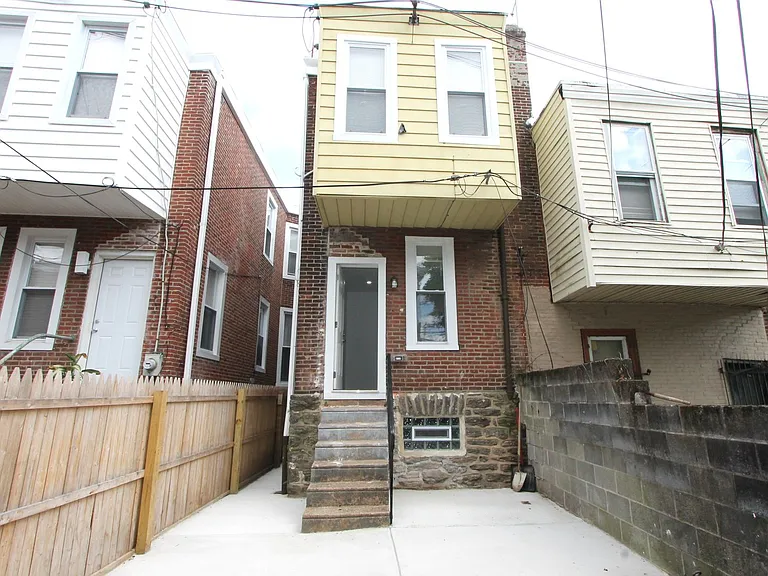 103 E Coulter St — Photo 34