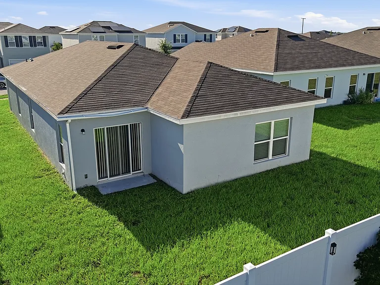1530 Finnigan Cir — Photo 22