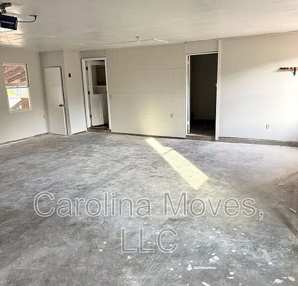 121 Chipwood Ln — Photo 31
