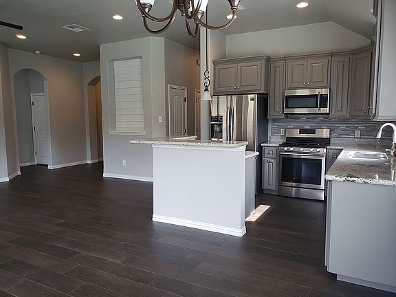 4th image of 108 Austins Ct
