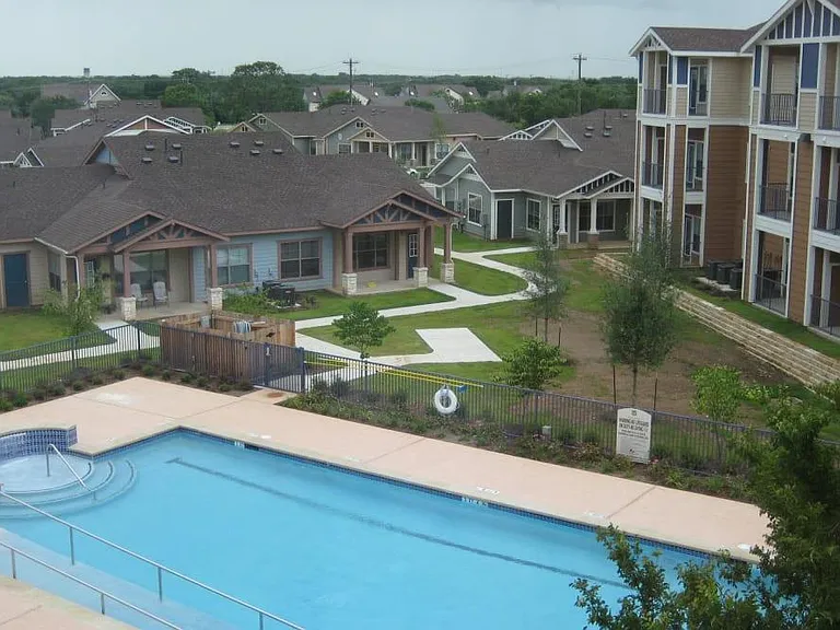 Mariposa River Bend 55+ Apartment Homes — Photo 1