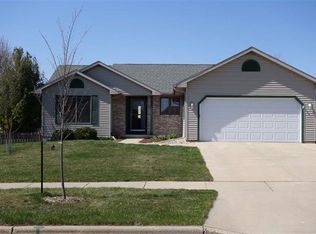 7036 Paus St, Madison, WI 53714