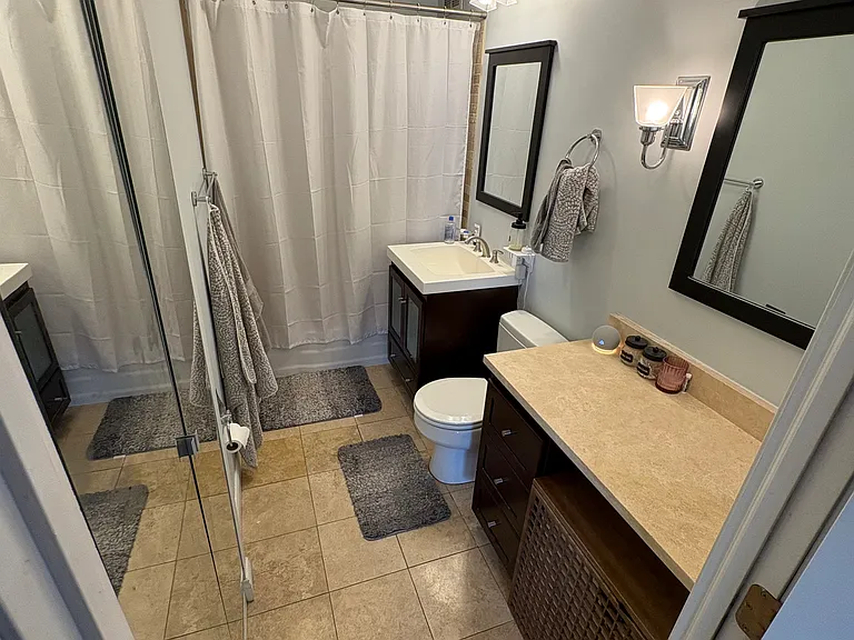 1360 N Sandburg Ter #1701C — Photo 11