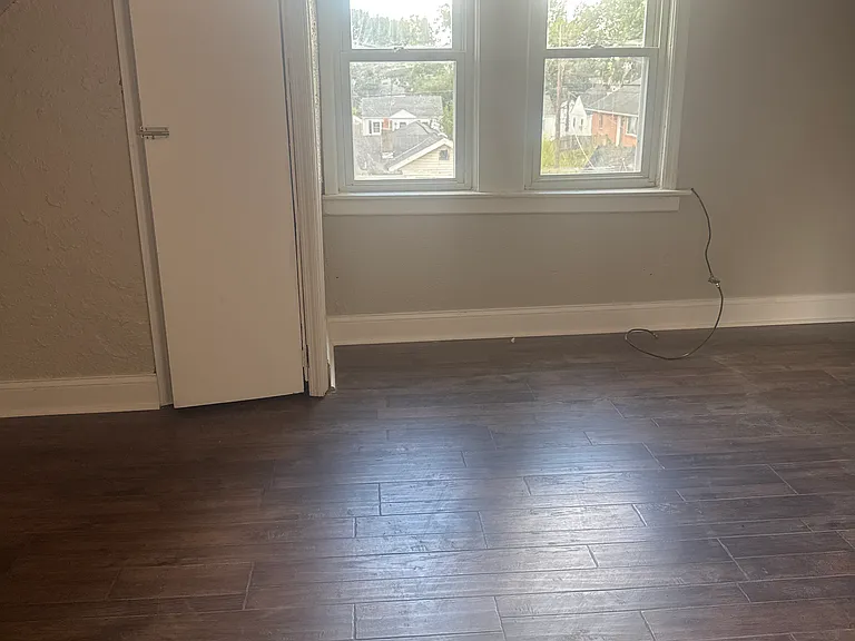 1186 Hunt Ave — Photo 9
