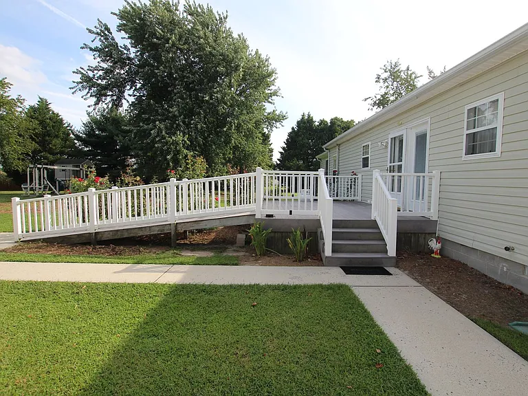 26499 Hollyville Rd — Photo 2