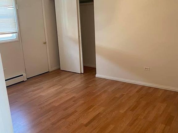 5th image of 1039 Warner Ave APT 9