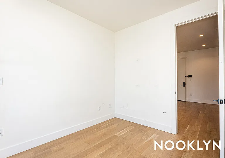16 Charles Pl #5A — Photo 12