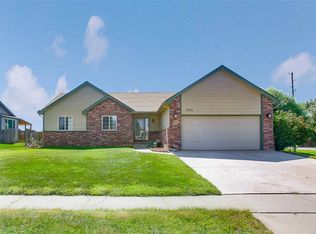 2003 E Saint Andrew St, Goddard, KS 67052