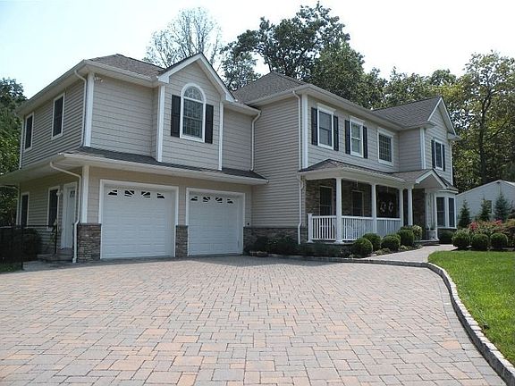 Expansive Paver Drive