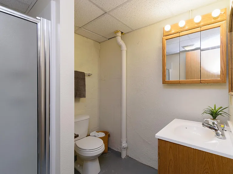 2131 Sunset Dr — Photo 10